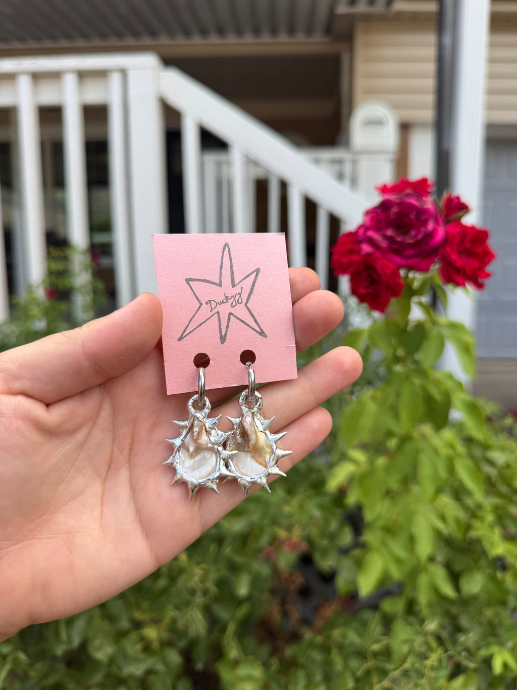 mother of pearl droplet earings