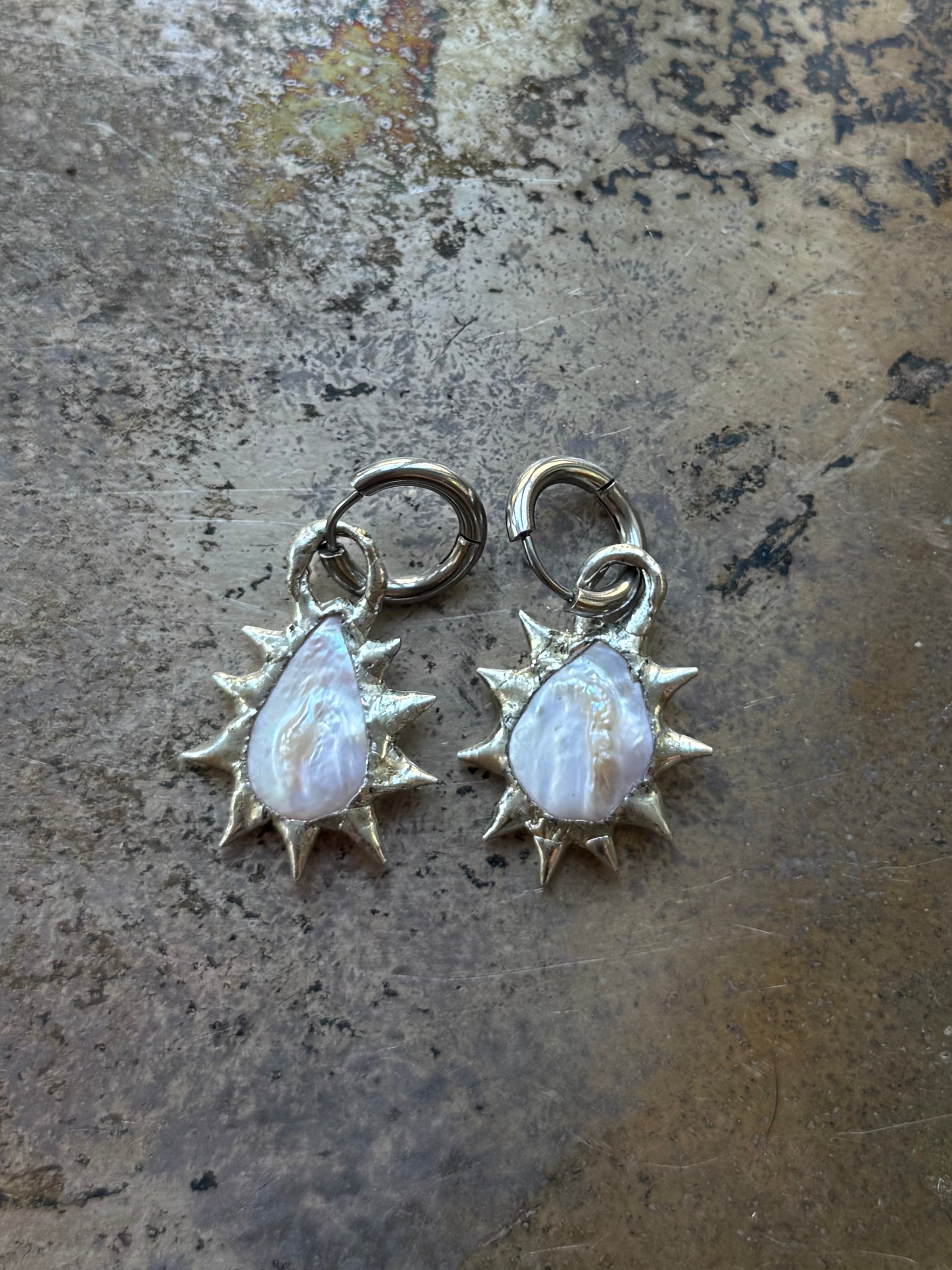 freshwater pearl earrings